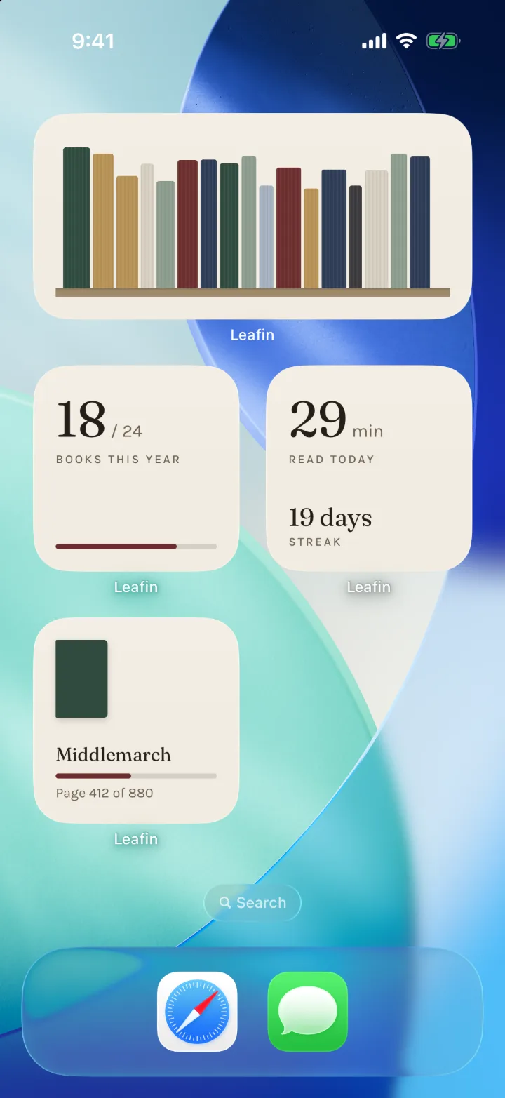 An iPhone Home Screen with Leafin's widgets: the book being read, today's minutes, the yearly goal and the shelf.